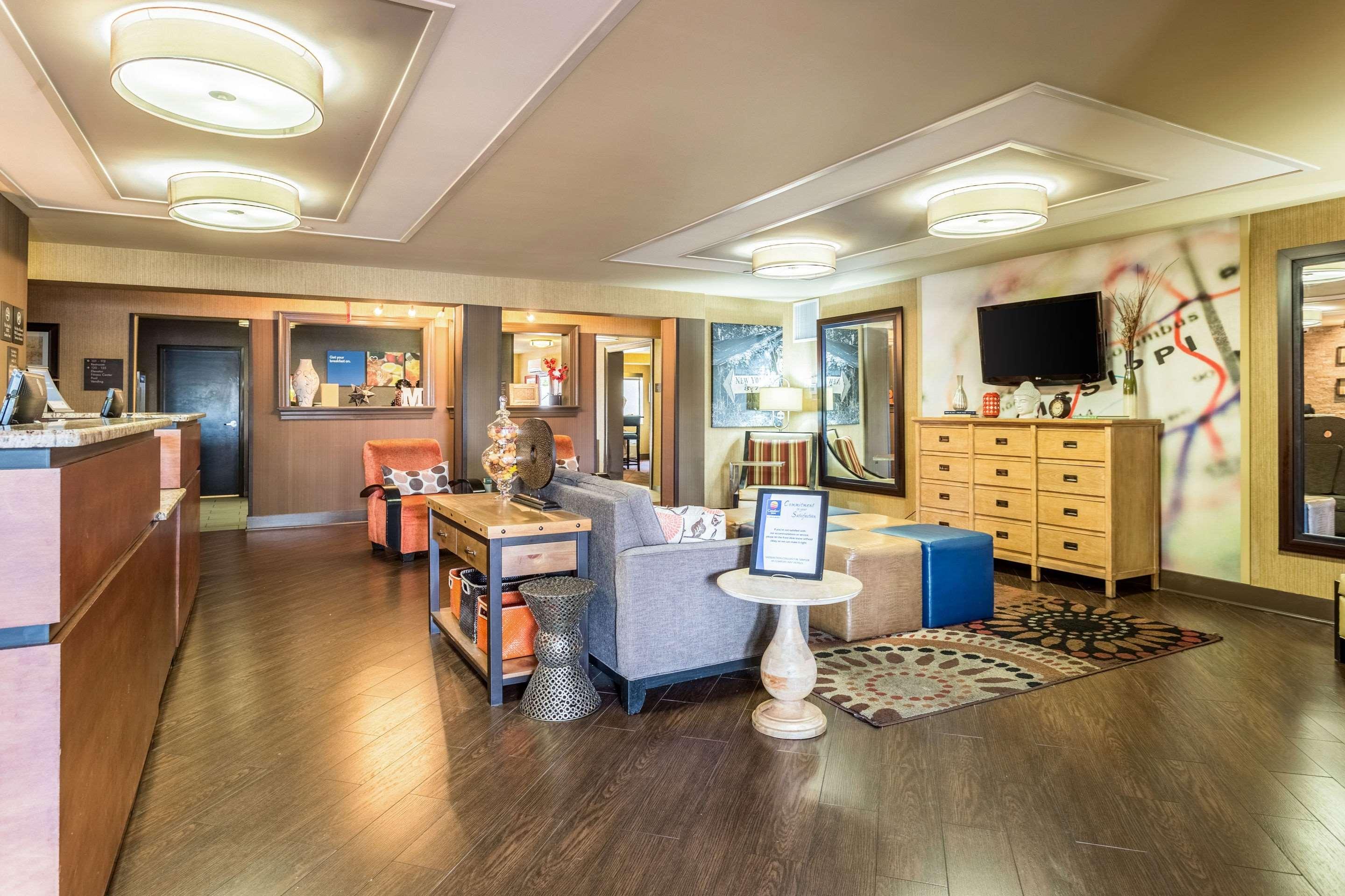 Comfort Inn Tupelo Εξωτερικό φωτογραφία